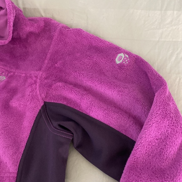 Mountain Hardware woman’s Large full zip fleece - Picture 4 of 10